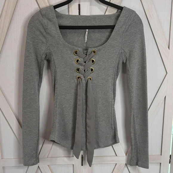 Free People Looking Back Lace-Up Top - Picture 4 of 7